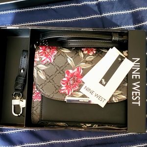 Nine West Jet Black Gift Set, Purse/Clutch & KeyChain, NWT